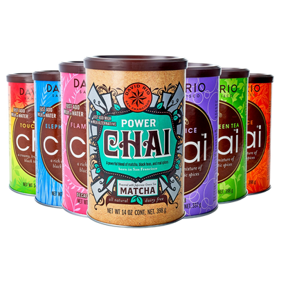 Packshot David Rio Chai Dosen mit allen Sorten: Elephant Vanilla, Flamingo Vanilla, Power Chai Matcha, Tortoise Green Tea, Orca Spice und Tiger Spice