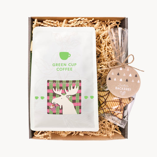 Weihnachts Espresso-Set mit Weihnachtsespresso, Stern aus geflämmten Marzipan und Zartbitterschokolade von der Zuckerbäckerei
