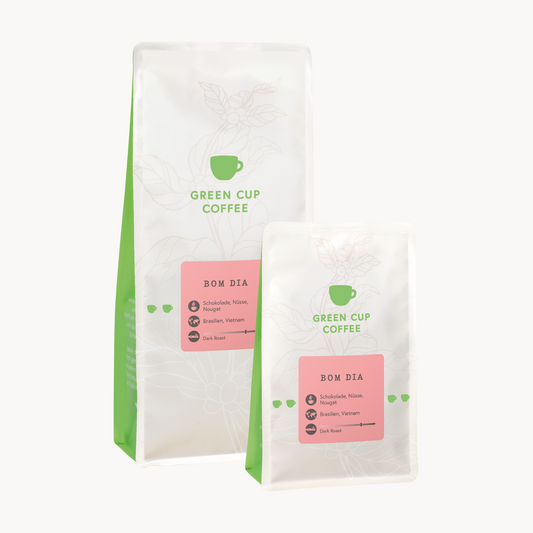 Packshot Kaffee Bom Dia Green Cup Coffee 1kg und 250g Packung
