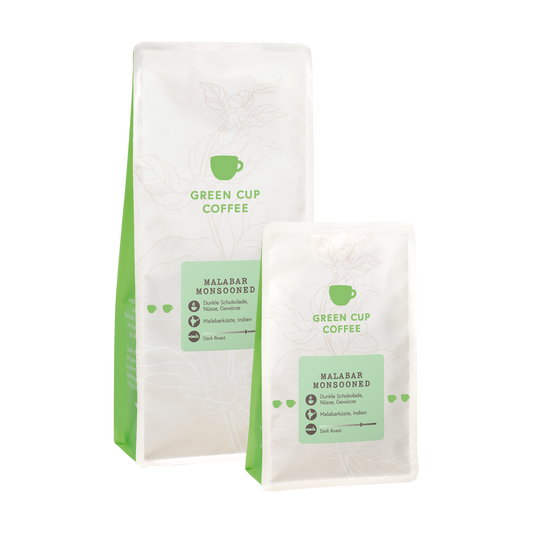 Packshot Kaffee Malabar Monsooned  Green Cup Coffee 1kg und 250g Packungen