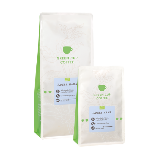 Packshot Kaffee Pacha Mama Green Cup Coffee 1kg und 250g Packung