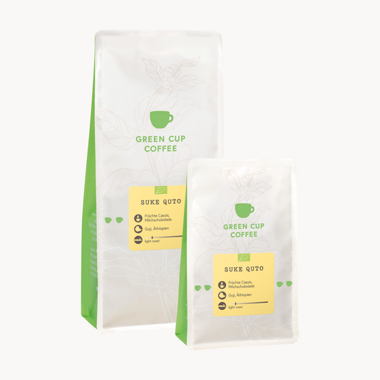 Packshot Kaffee Suke Quto Green Cup Coffee 1kg und 250g Packungen